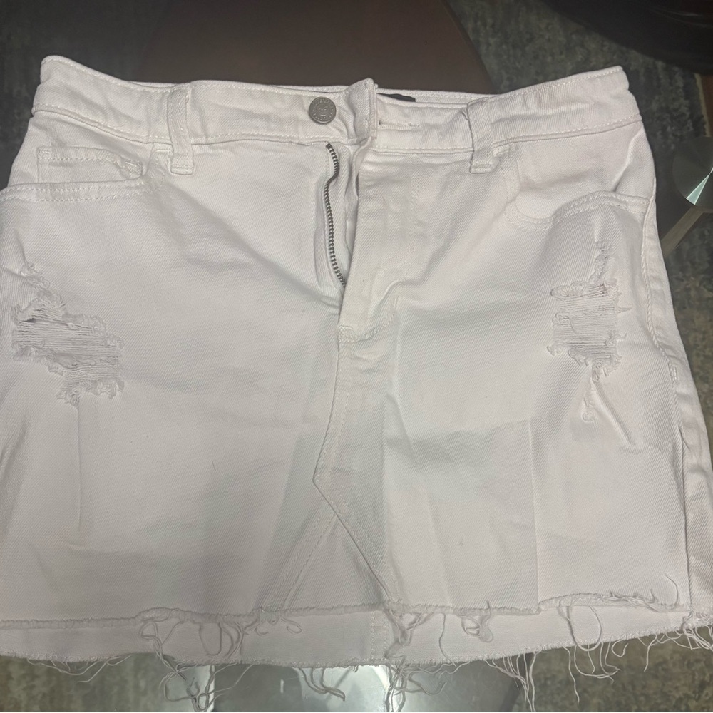 Hollister White High-Rise Skirt